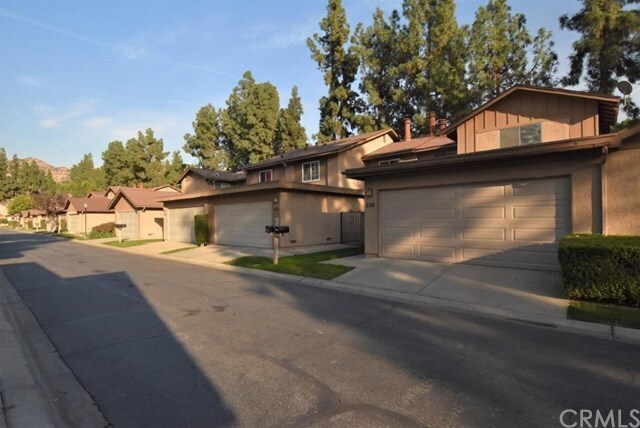 Building Photo - 588 W Point O Woods Dr
