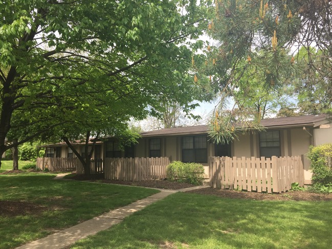 Building Photo - Scioto Fairway Woods Apartments