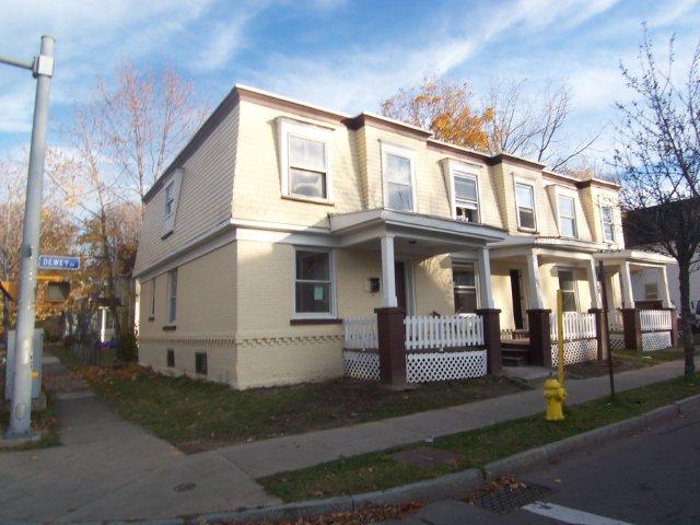 Primary Photo - 600-604 Dewey Ave