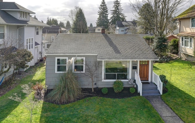 Building Photo - 3206 S 7th St