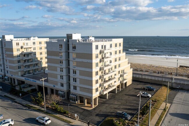 Foto del edificio - 450 W Broadway
