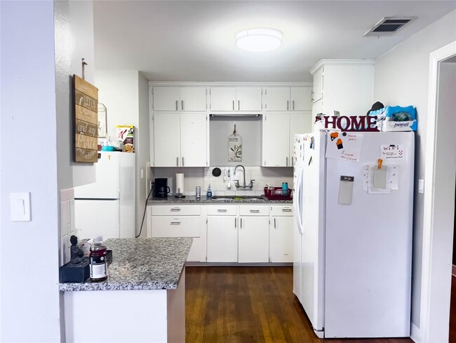 Foto del edificio - 208 W 31st St