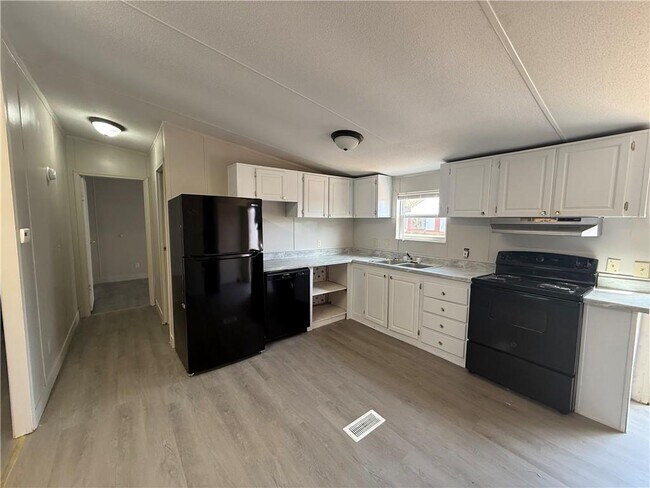 Building Photo - 175 Dorsey Brothers Rd