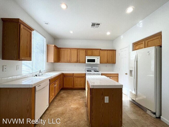 Foto del edificio - 4 br, 2.5 bath House - 10321 William Forty...