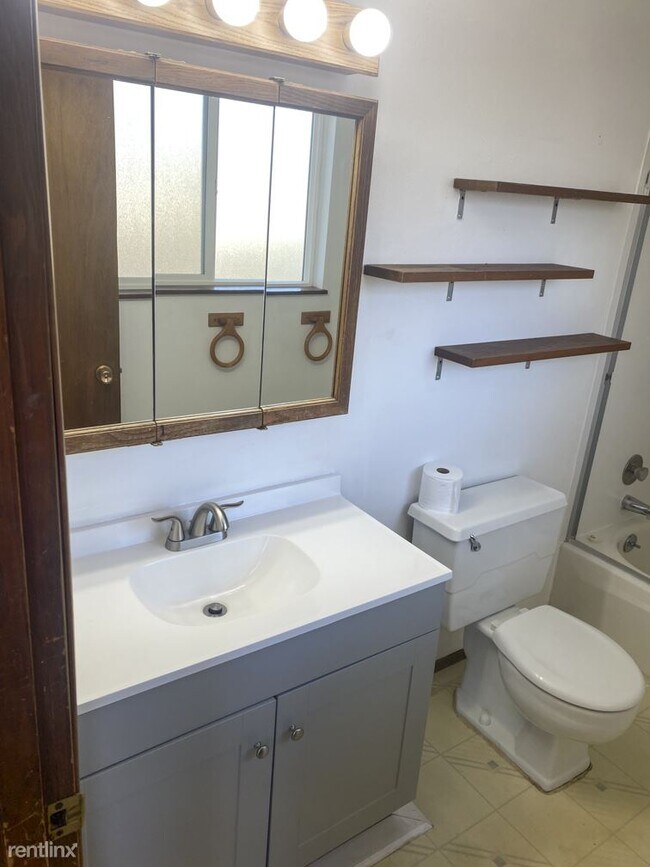 Foto del edificio - 3 br, 1 bath Duplex - 612 53rd Street