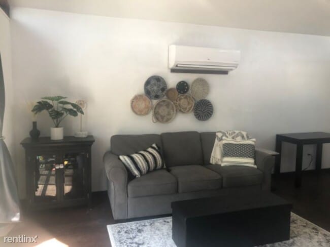 Building Photo - 1 br, 1 bath House - 2015 Riverview St