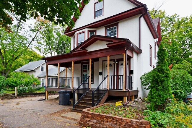 Foto del edificio - 511 5th Ave SE