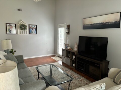 Foto del edificio - 6443 Tivoli Ct