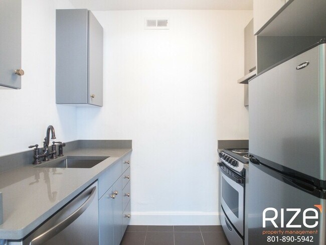 Building Photo - 841 S 500 E