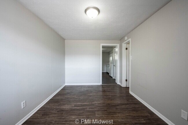 Foto del edificio - "Cozy 600 sq ft Studio Oasis in Avon – Your Perfect Minimalist Retreat!"