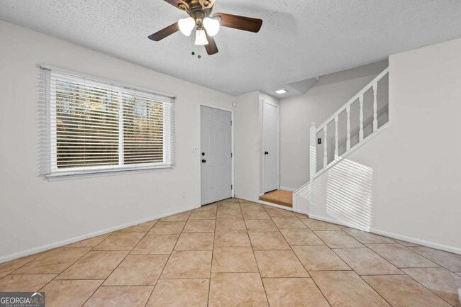 Building Photo - 579 Northridge Rd