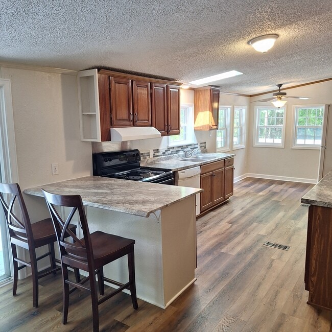 Building Photo - 425 Riggans Way