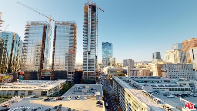 Foto del edificio - 1100 S Hope St