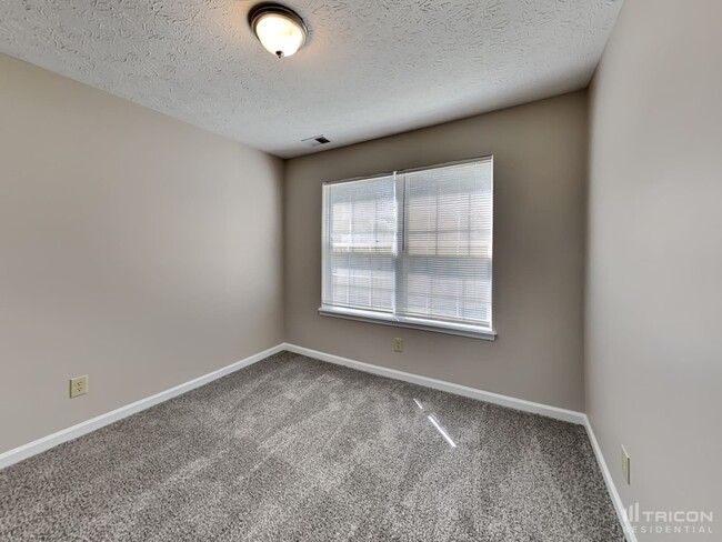 Foto del edificio - 1022 Pine Mountain Way