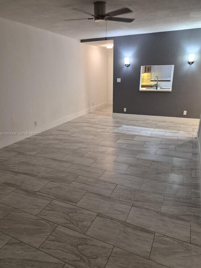 Foto del edificio - 116 NW 60th Ave