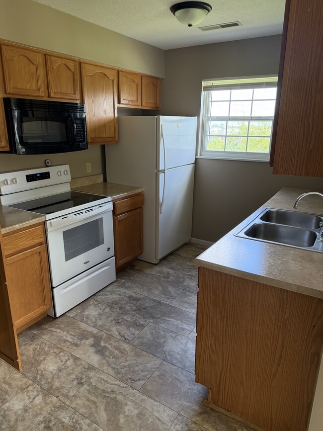 Building Photo - 406 Morgan Dr