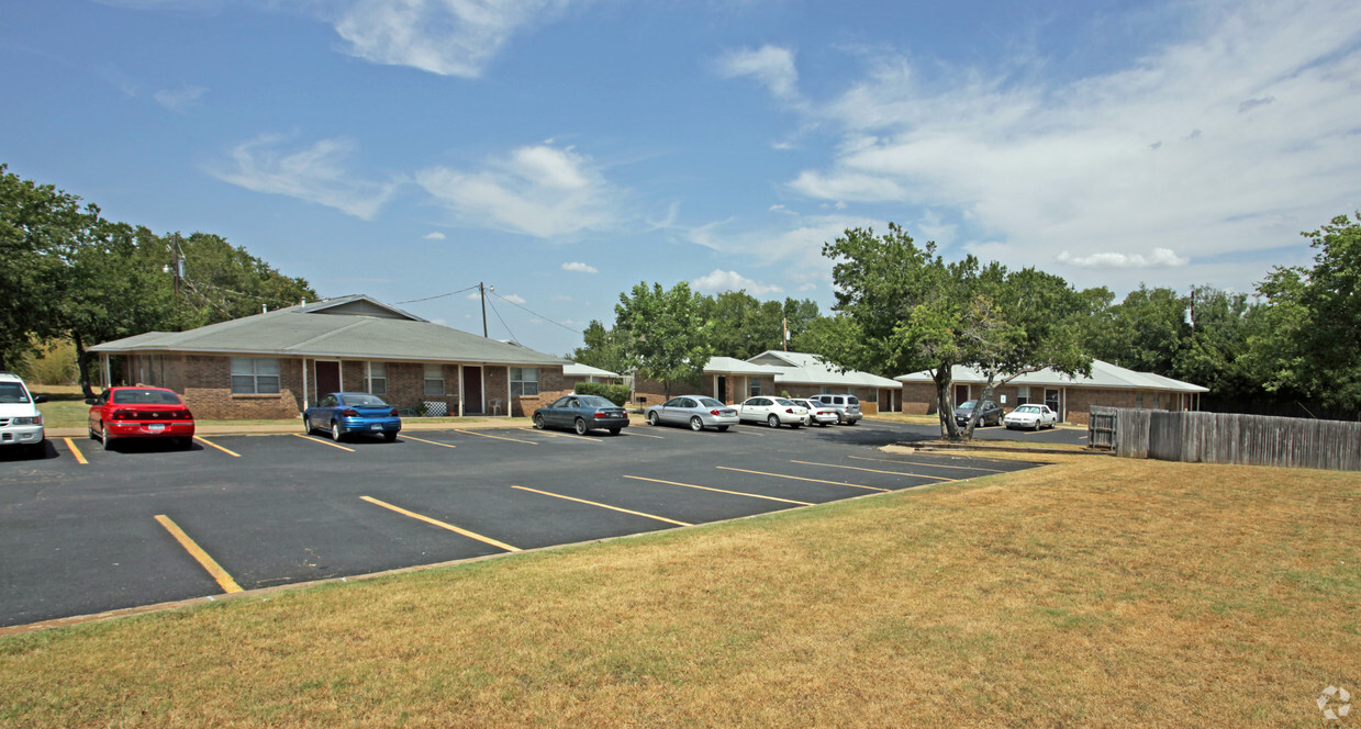 Primary Photo - Pilot Point Apartments