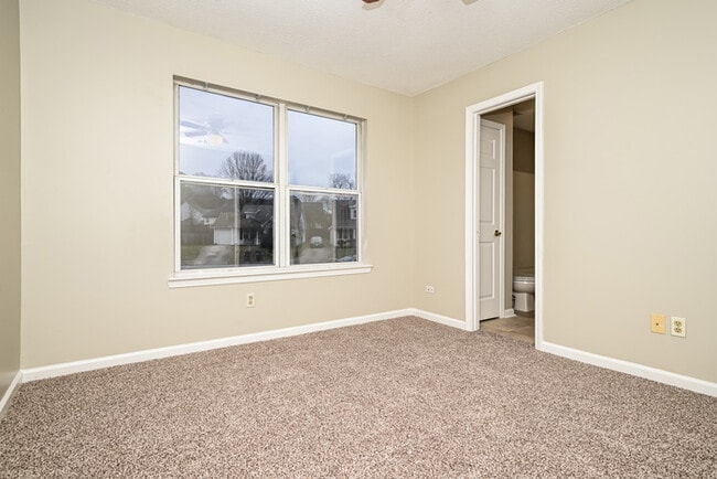 Building Photo - Fantastic 3bd/1.5ba home! Let yourself in!