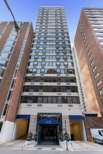 Primary Photo - 221 E Walton Pl