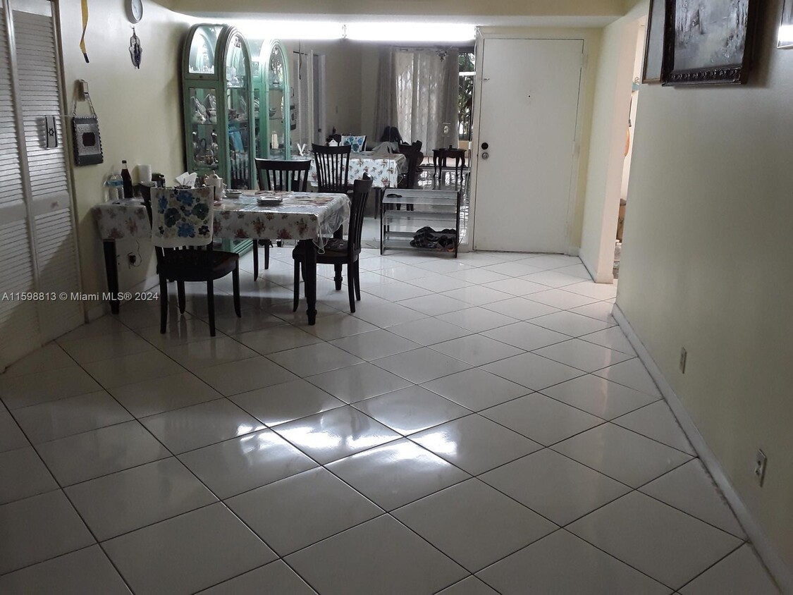 Foto del edificio - 290 174th St St