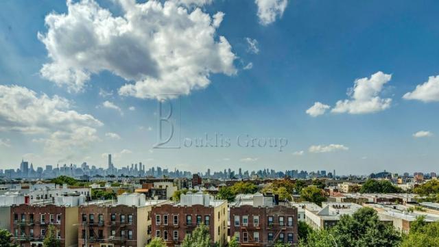 Foto del edificio - 1 bedroom in ASTORIA NY 11103