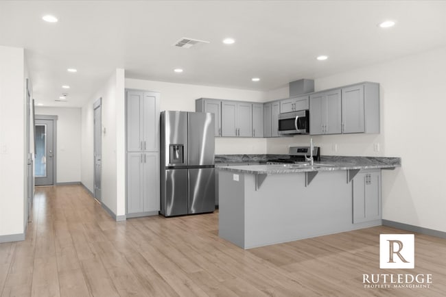 Foto del edificio - Gorgeous! Brand New 3 Bedroom Townhome in ...