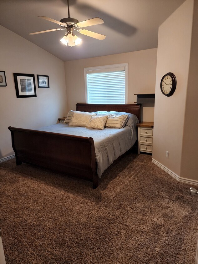 Primary Photo - 101 E Cox Ln
