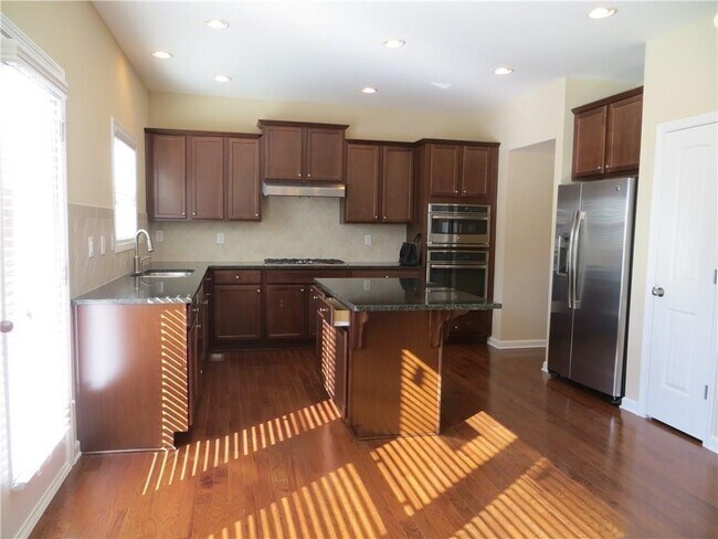Foto del edificio - 3393 Twinrose Pl