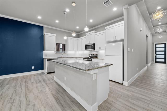 Building Photo - 3403 Bickers St