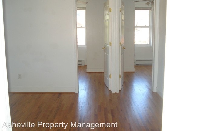 Building Photo - 43 Ravenscroft Dr