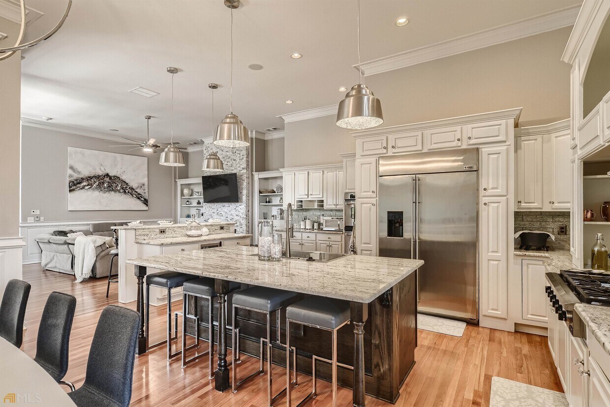 Foto principal - 453 Creekview Ln