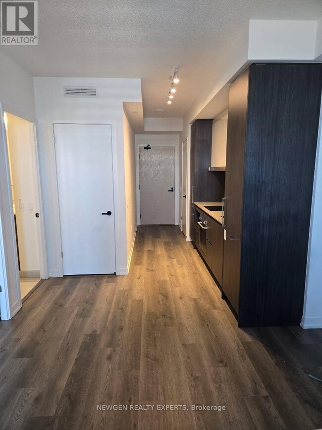 Building Photo - 195 Commerce St