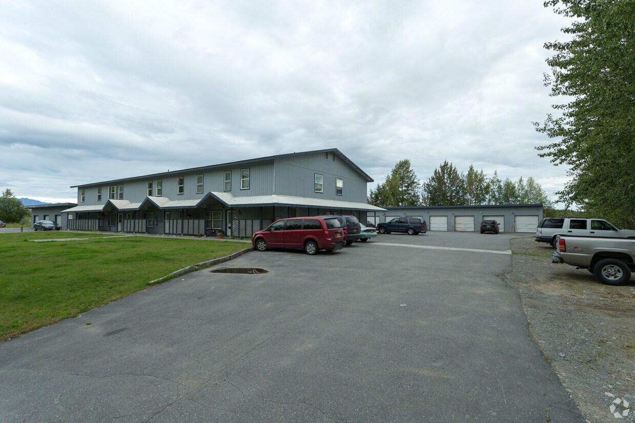 Primary Photo - 1100 E Carney Rd