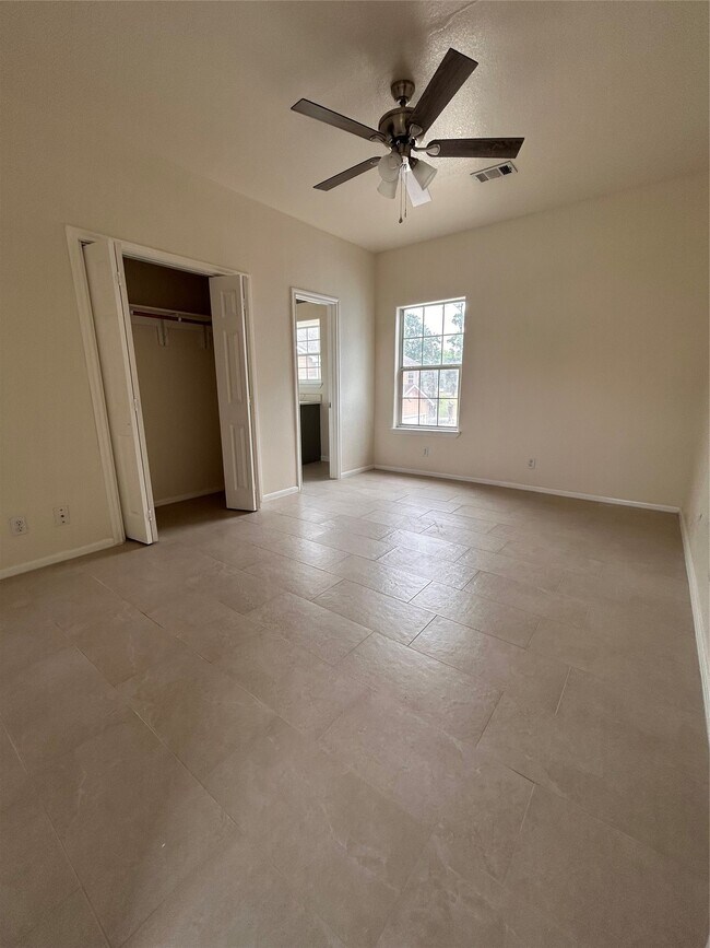 Foto del edificio - 6841 Larkstone St