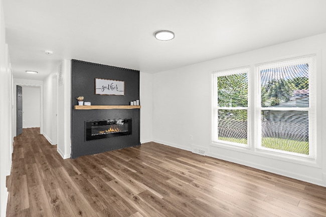 Building Photo - 7313 Beech Ave