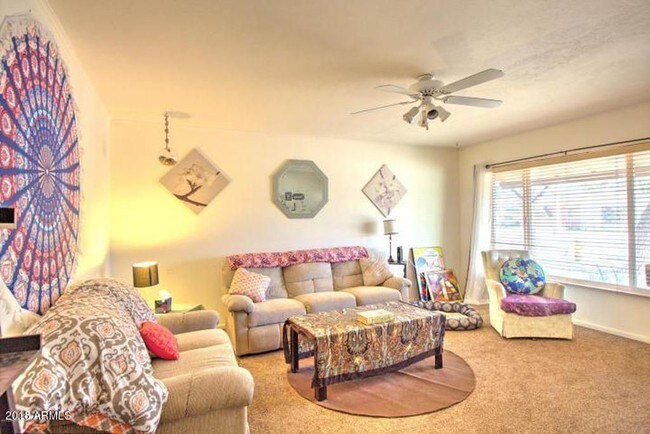 Building Photo - 3614 W Sierra Vista Dr