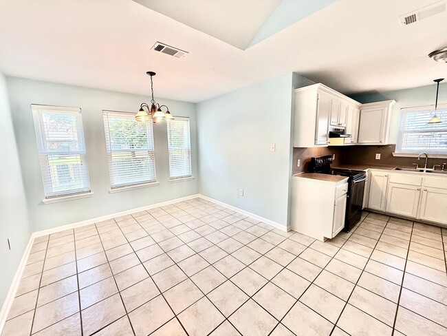 Building Photo - 15253 E Bayou Dr