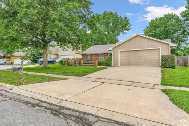 Foto del edificio - 3612 Parkview Ct