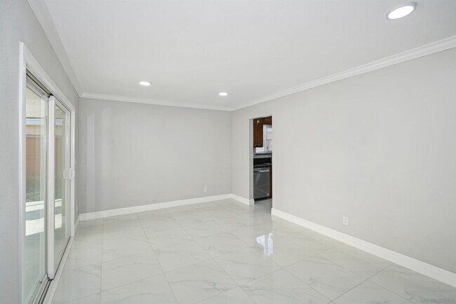 Foto del edificio - 7684 Meadowbrook Ct