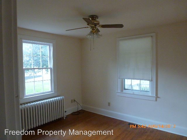 Foto del edificio - 3 br, 1.5 bath House - 9300 Battle St