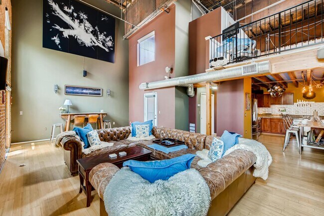 Foto del edificio - 3225 Blake St
