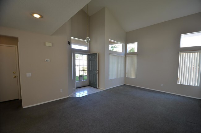 Foto del edificio - 31713 Corte Avalos