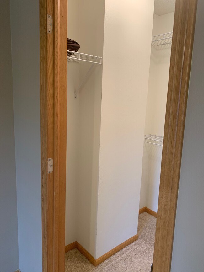 Foto del edificio - 1425 Hayden Ln