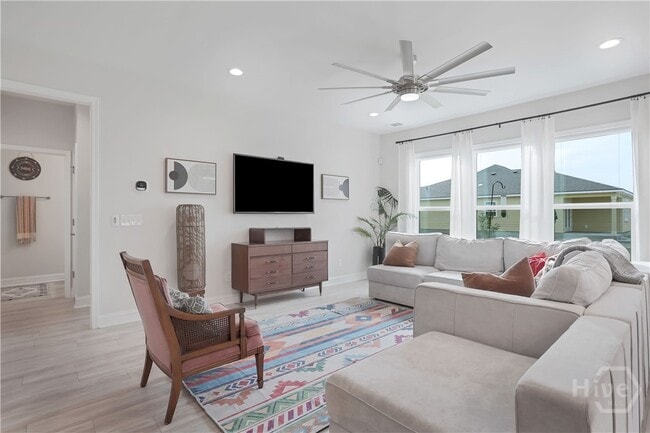 Building Photo - 710 Longleaf Dr