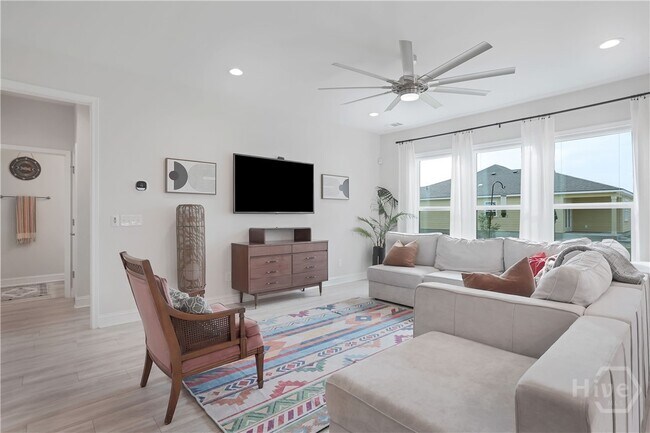 Foto del edificio - 710 Longleaf Dr
