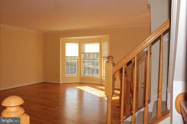 Building Photo - 46782 Graham Cove Square