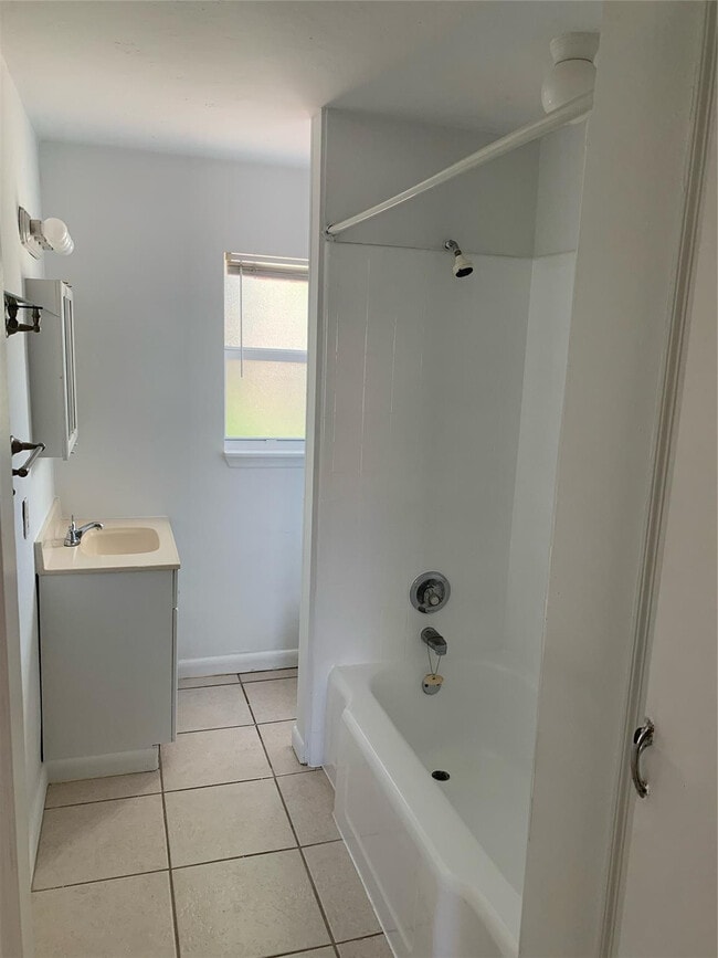 Building Photo - 301 S Ocean Blvd