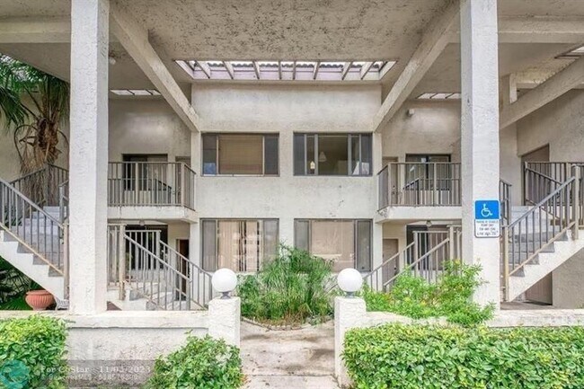 Foto del edificio - 3300 NW 46th St