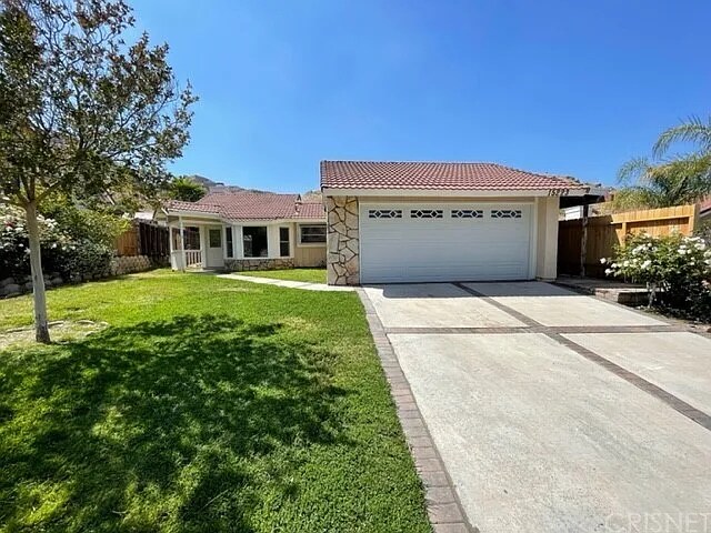 Building Photo - 15223 Poppy Meadow St