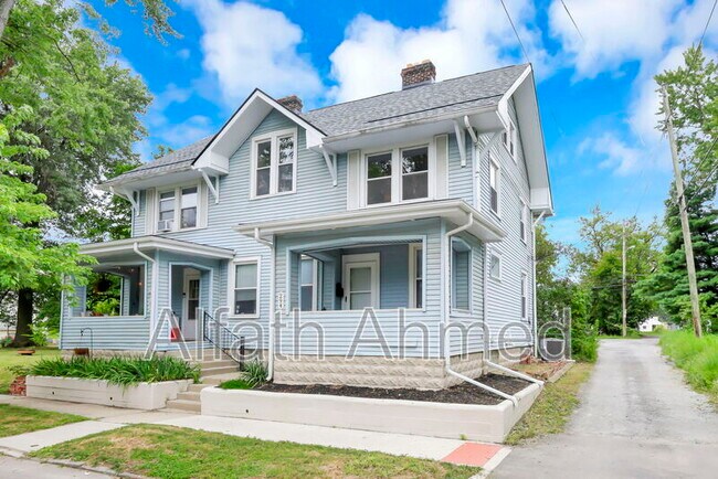 Foto del edificio - 294 Wyandotte Ave